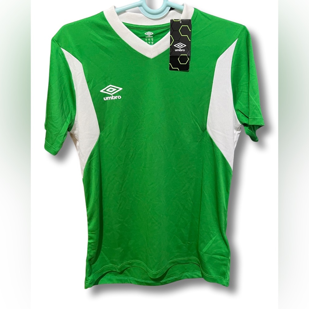 Umbro. Men size Small.